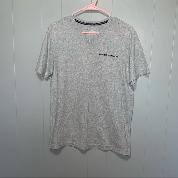 Under Armour Men’s Gray Loose Coupe Tee Shirt Medium - Picture 1 of 7